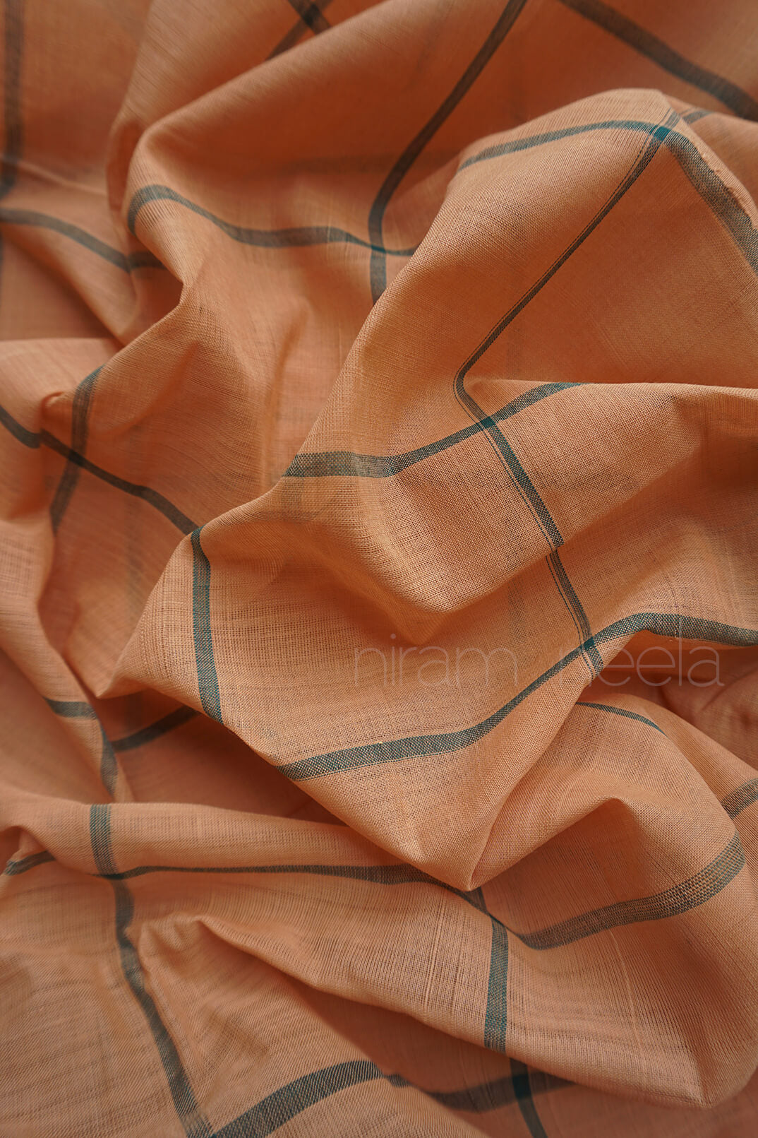 Cream and green checkered Angara cotton saree - Niram Neela