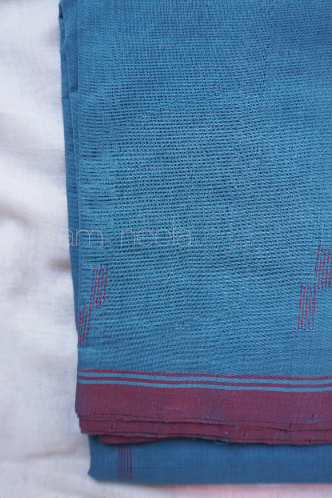 Grey and maroon Angara cotton saree - Niram Neela