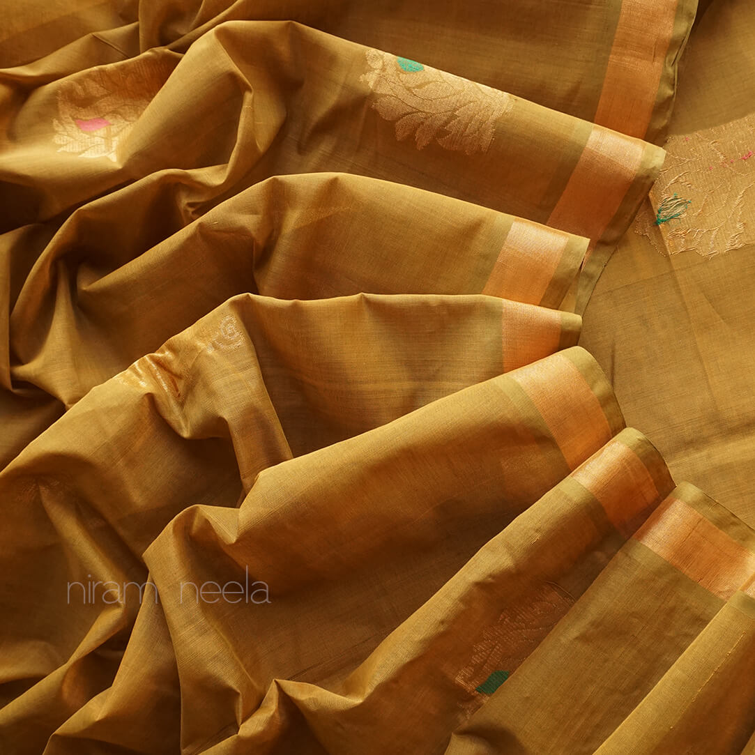 Ochre and gold Angara cotton saree - Niram Neela