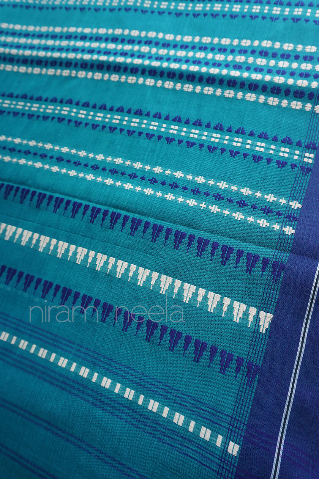 Turqouise green and blue Begumpuri cotton saree - Niram Neela