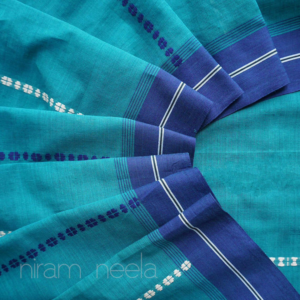 Turqouise green and blue Begumpuri cotton saree - Niram Neela