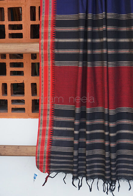 Blue and red Begumpuri cotton saree - Niram Neela