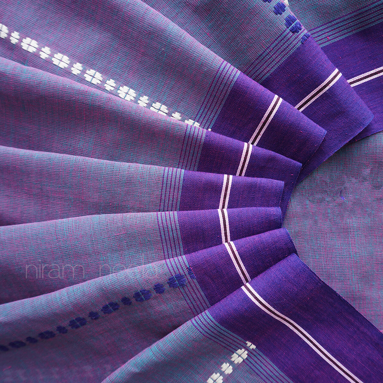 Peacock blue and violet Begumpuri cotton saree - Niram Neela