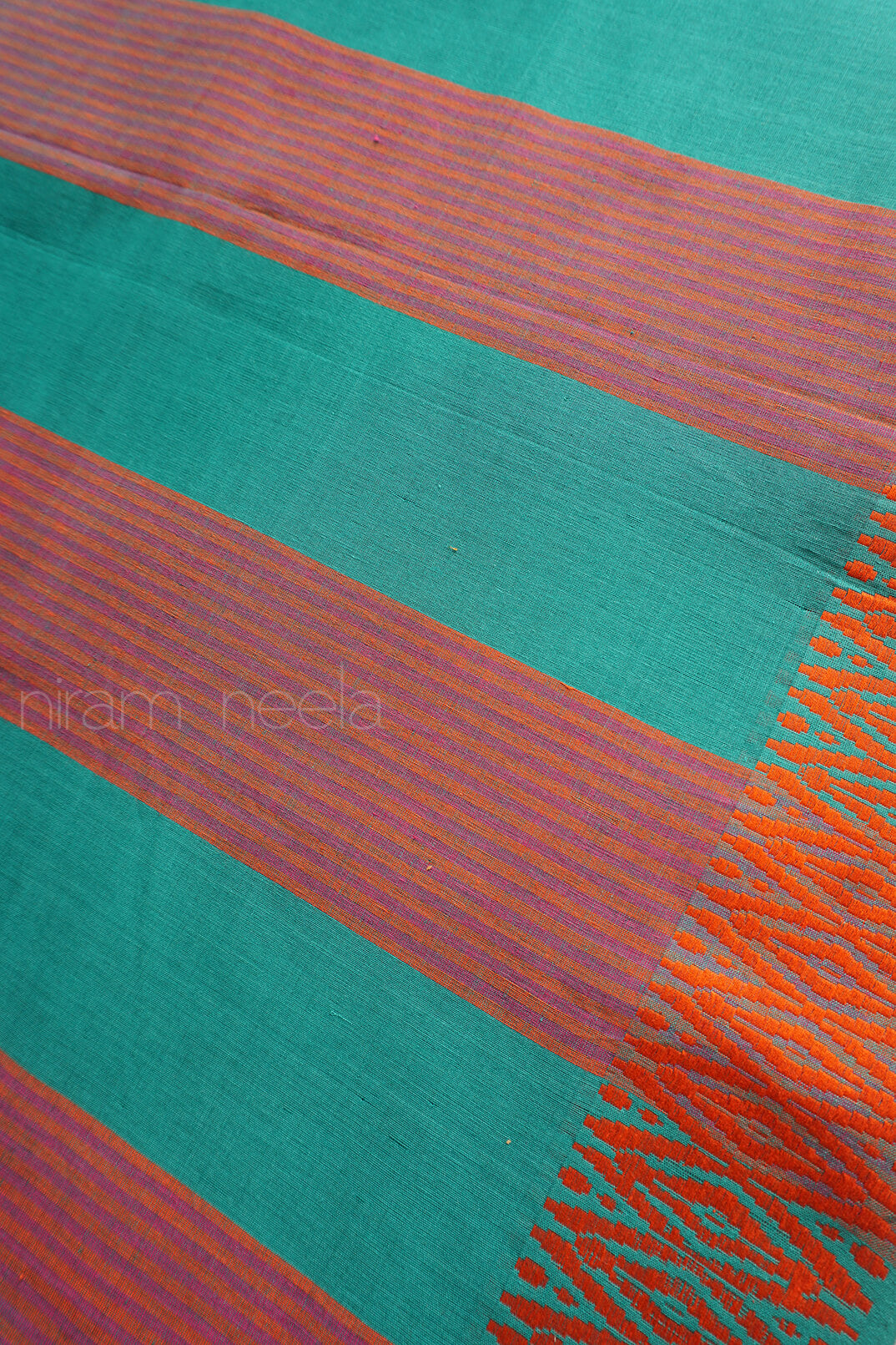 Green and orange Begumpuri cotton saree - Niram Neela