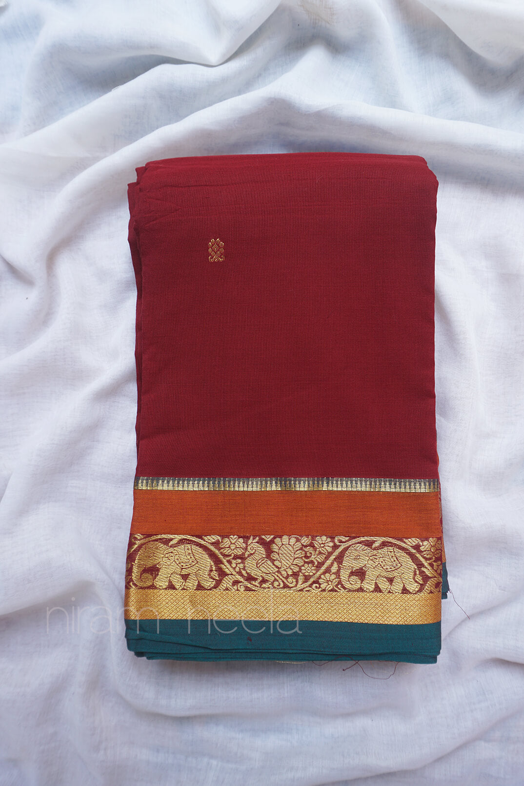 Red and green Chettinad silk cotton saree - Niram Neela