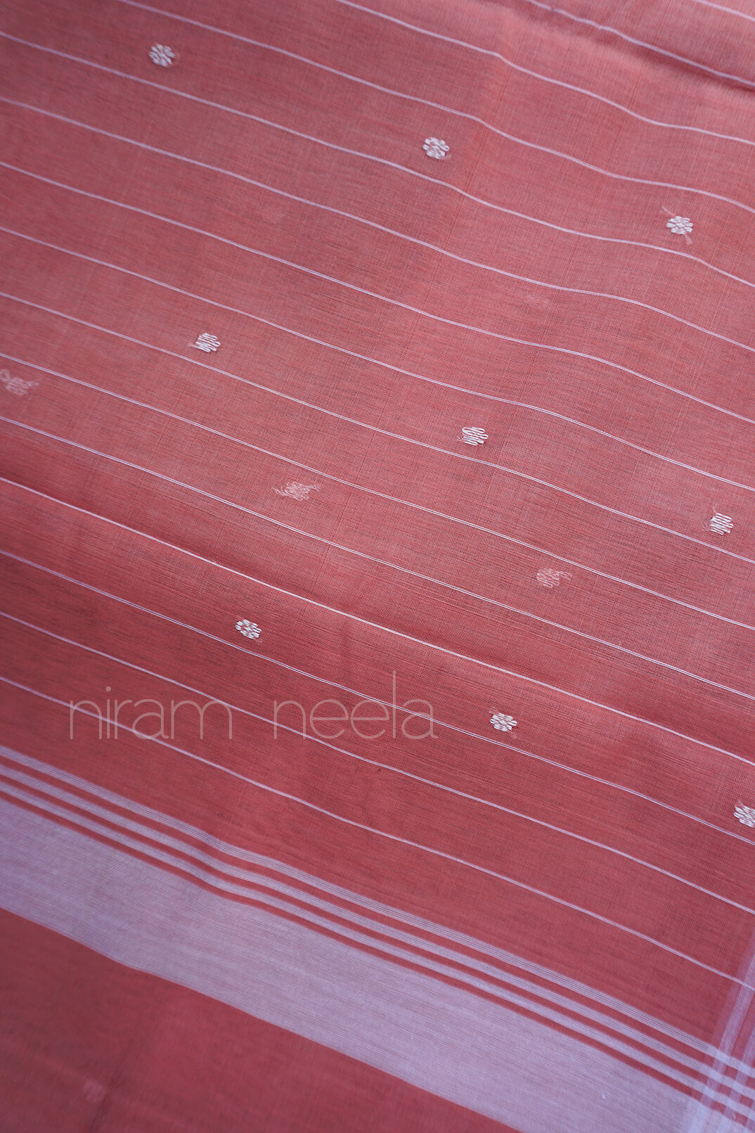 Onion and white Chanderi cotton saree - Niram Neela