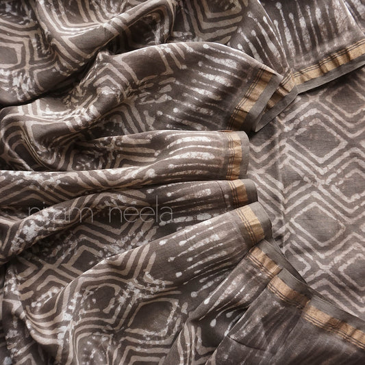 Brown printed Chanderi silk cotton saree | Niram Neela