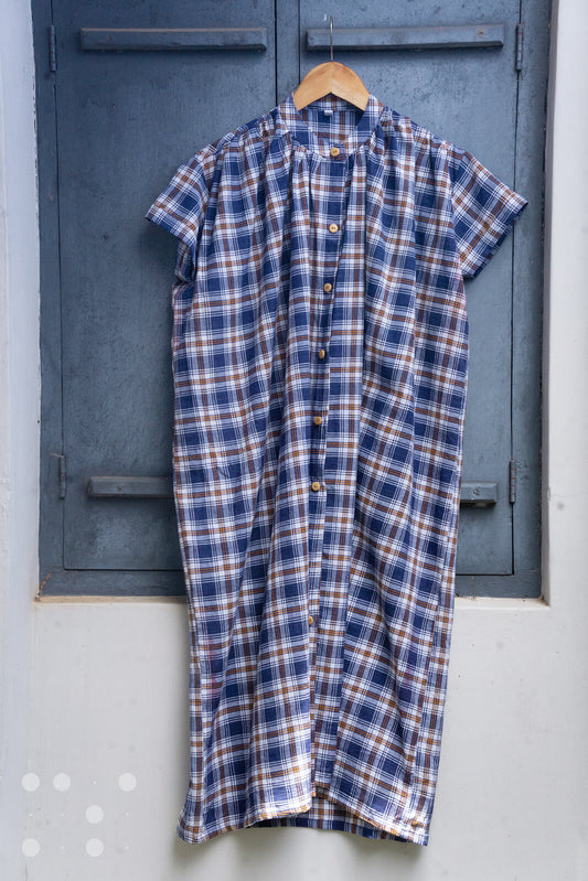 Gathered collar shift dress in checks - Niram Neela