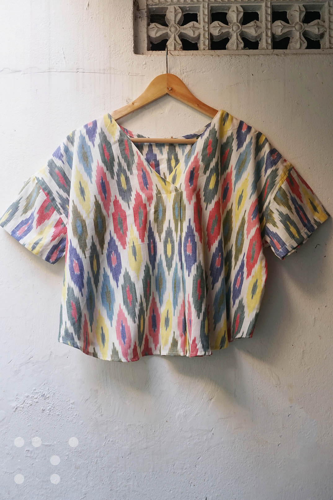 Pintuck short top in ikat - Niram Neela