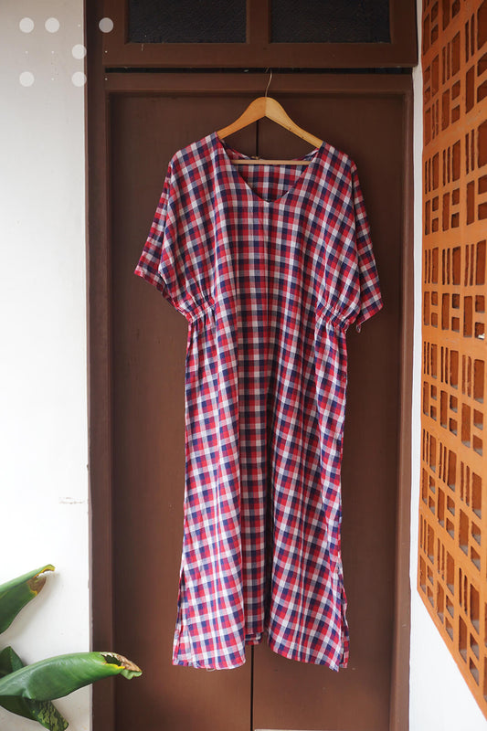 Kaftan dress in pink and blue checks - Niram Neela