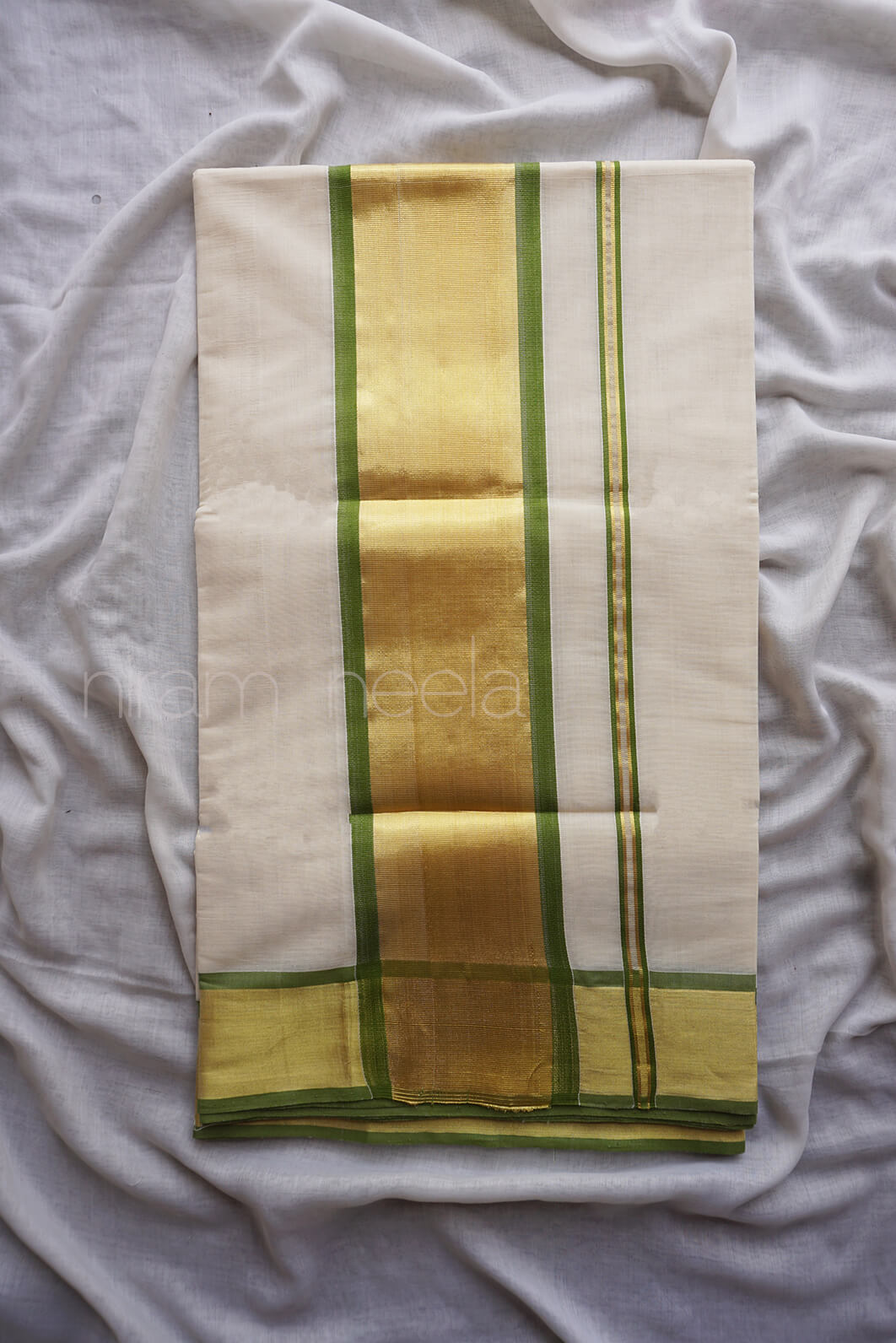 Ivory and light green Kasavu cotton saree - Niram Neela