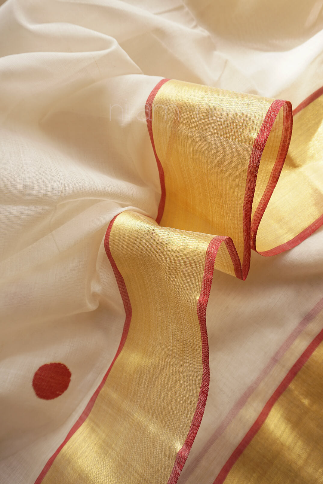 Ivory and maroon polka dot Kasavu cotton saree - Niram Neela