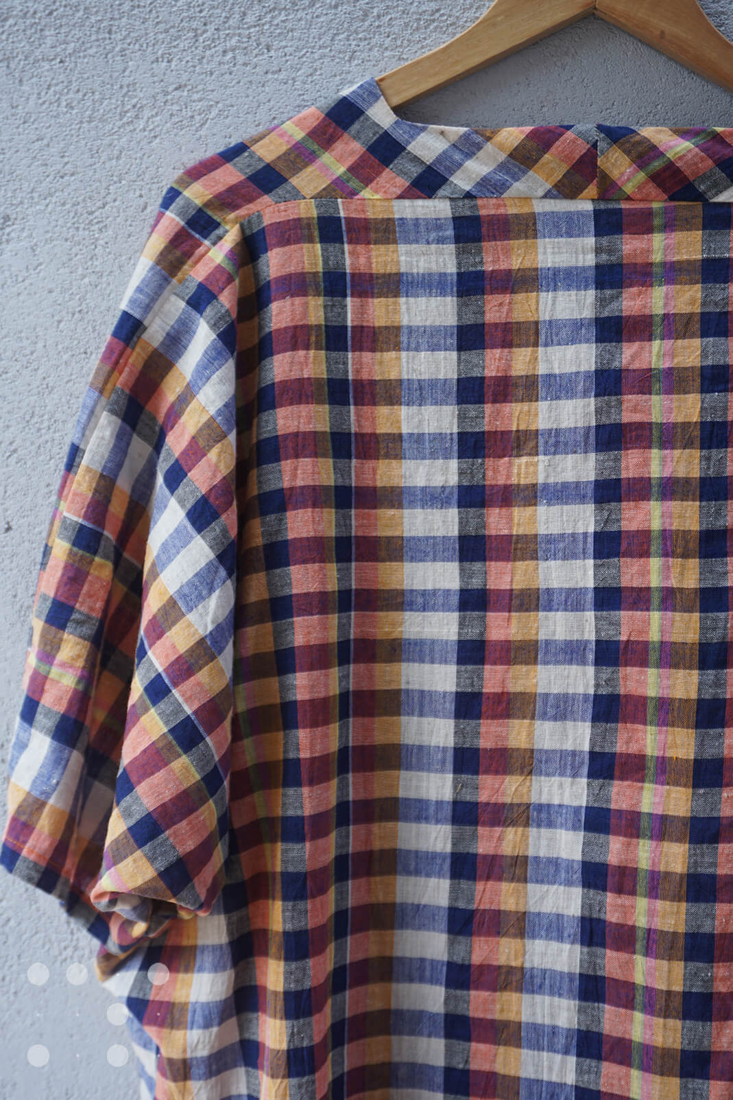 T top in multicolour checks - Niram Neela