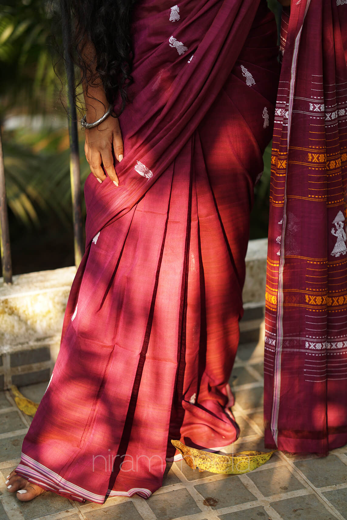 Purple and white Gollabhama cotton saree - Niram Neela