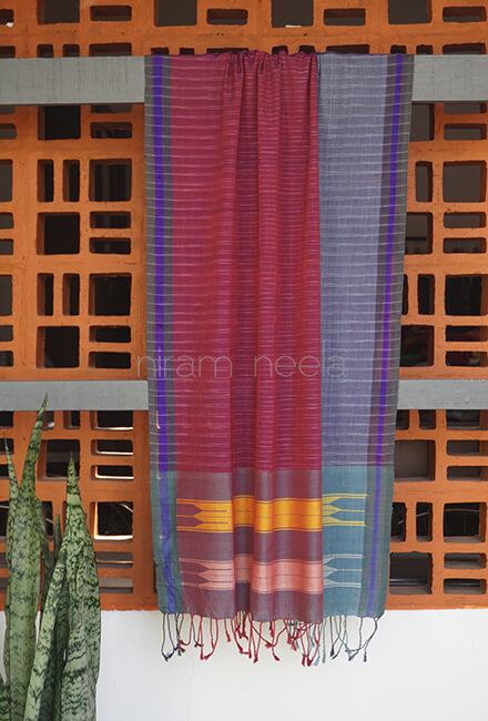 Magenta and blue Ilkal cotton stole - Niram Neela