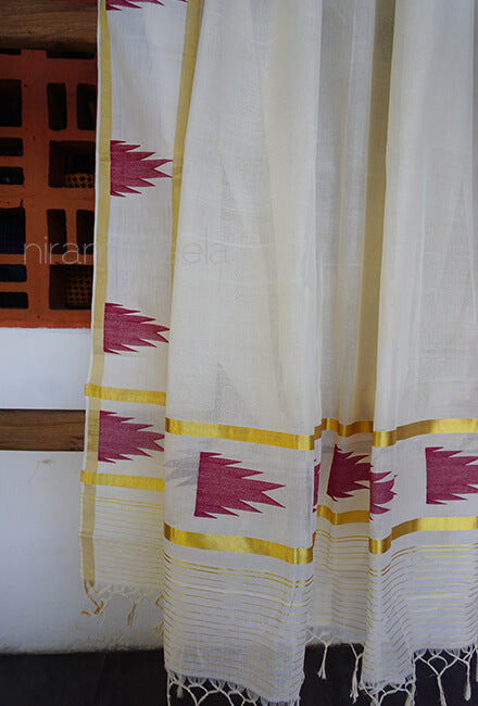 Ivory and maroon temple border Kasavu cotton saree - Niram Neela