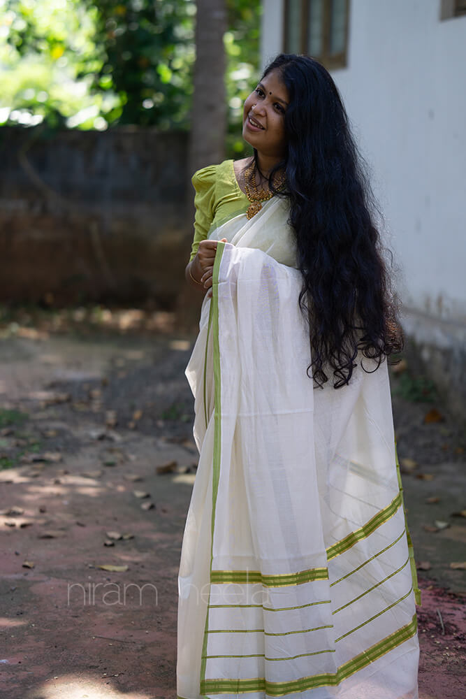 Ivory and lime green Kasavu cotton saree - Niram Neela