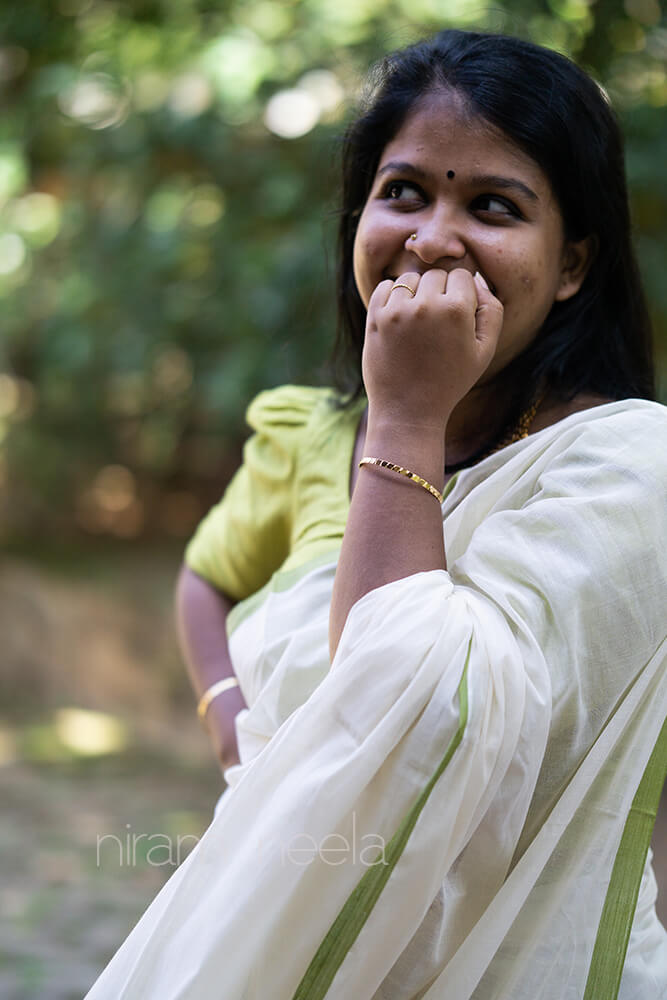 Ivory and lime green Kasavu cotton saree - Niram Neela