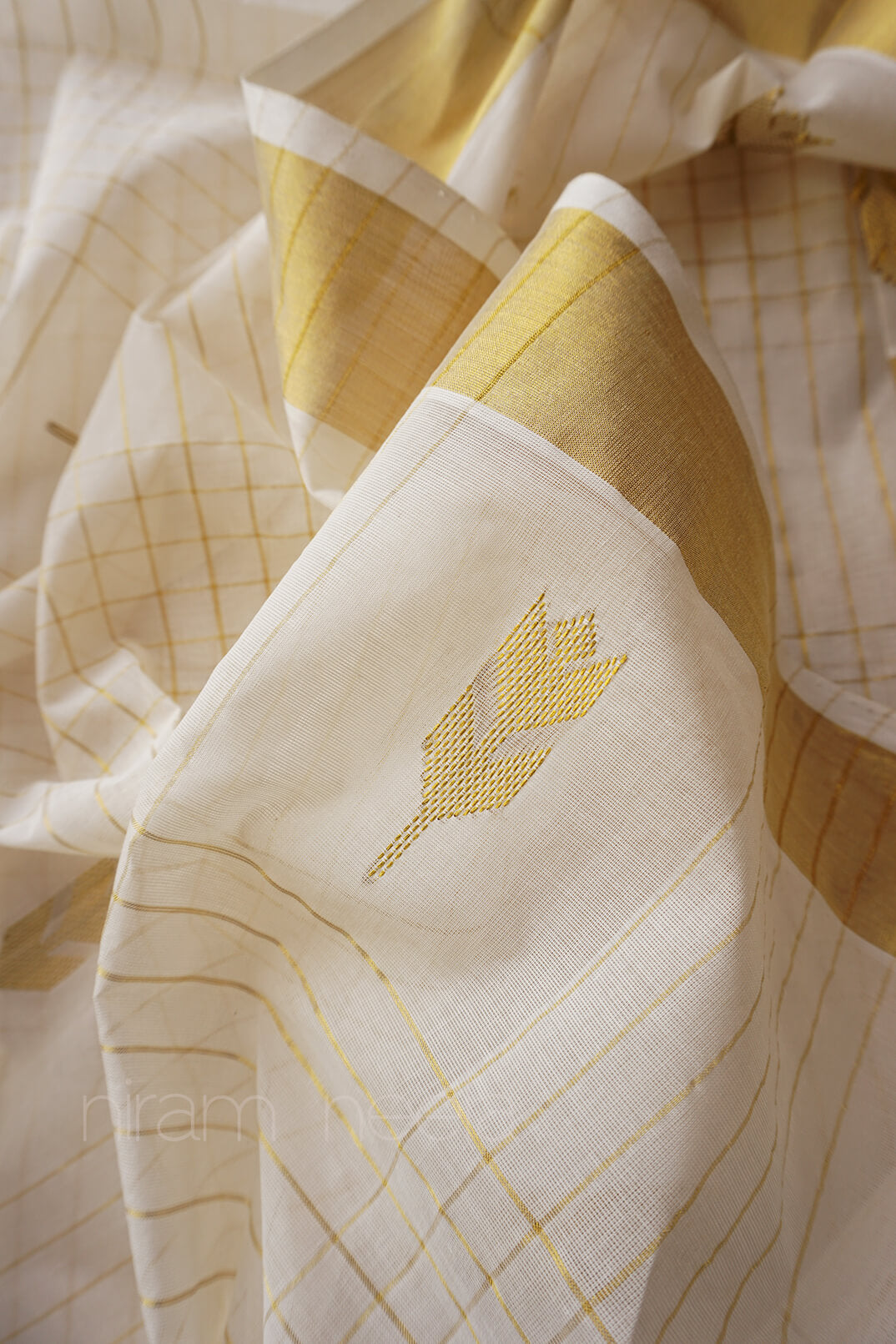 Ivory and gold large checks Kasavu cotton saree - Niram Neela