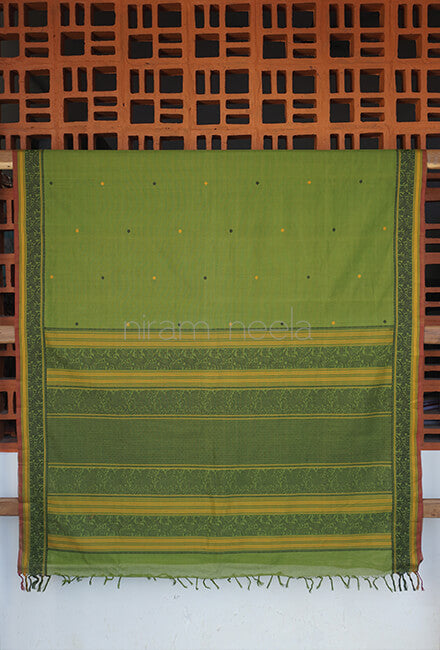 Parrot green Kanjivaram cotton saree - Niram Neela