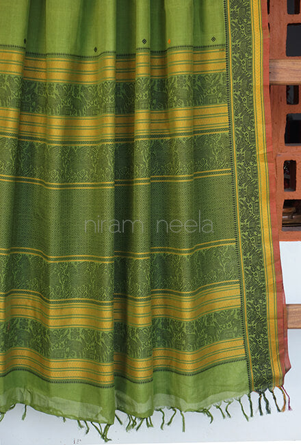 Parrot green Kanjivaram cotton saree - Niram Neela