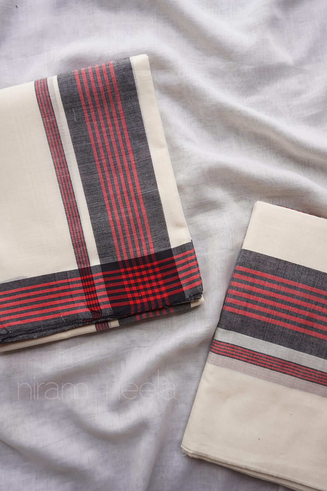 Ivory,black and red single set mundu - Niram Neela