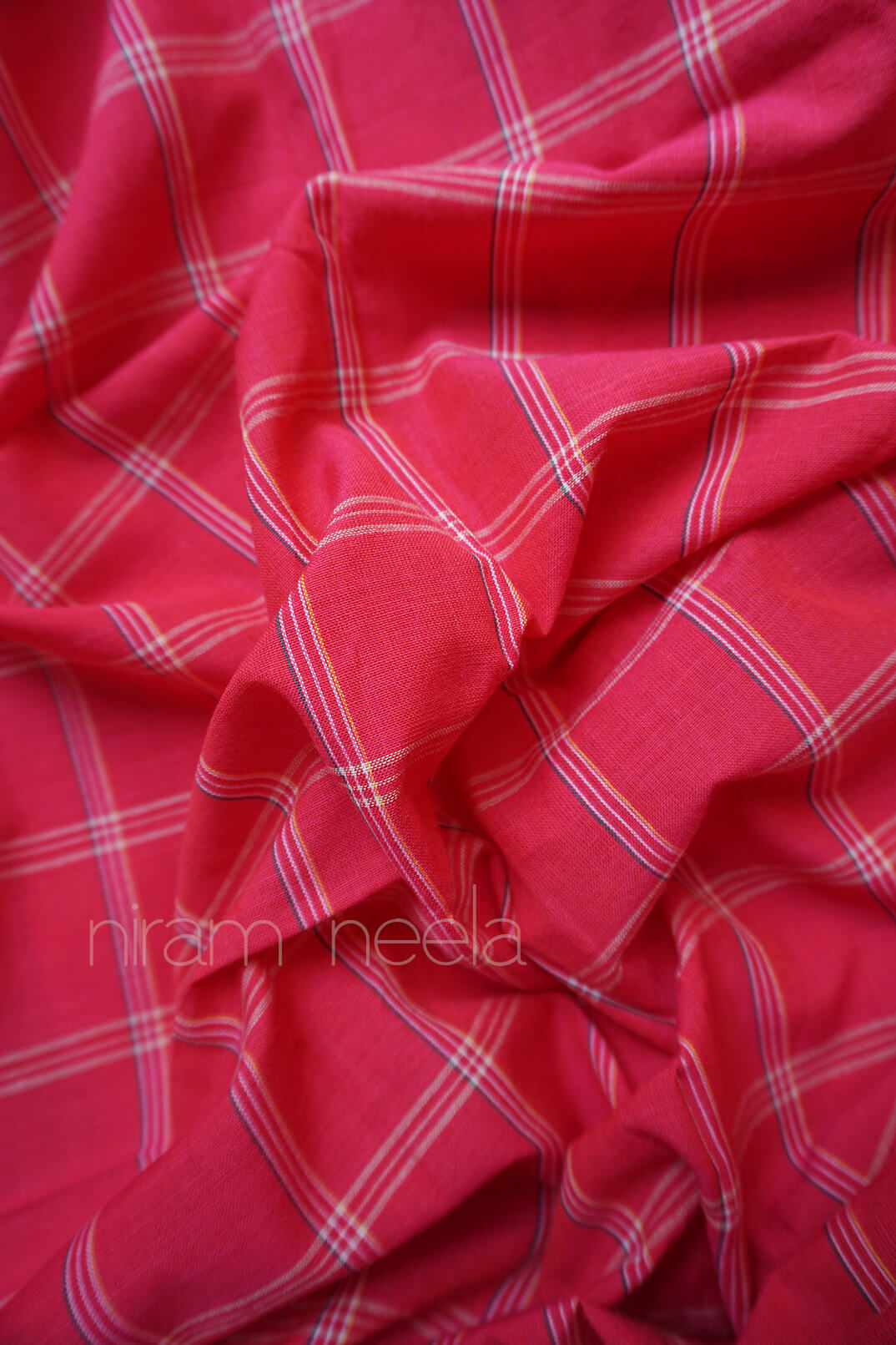 Pink and maroon checkered Santeri Kunbi cotton saree - Niram Neela