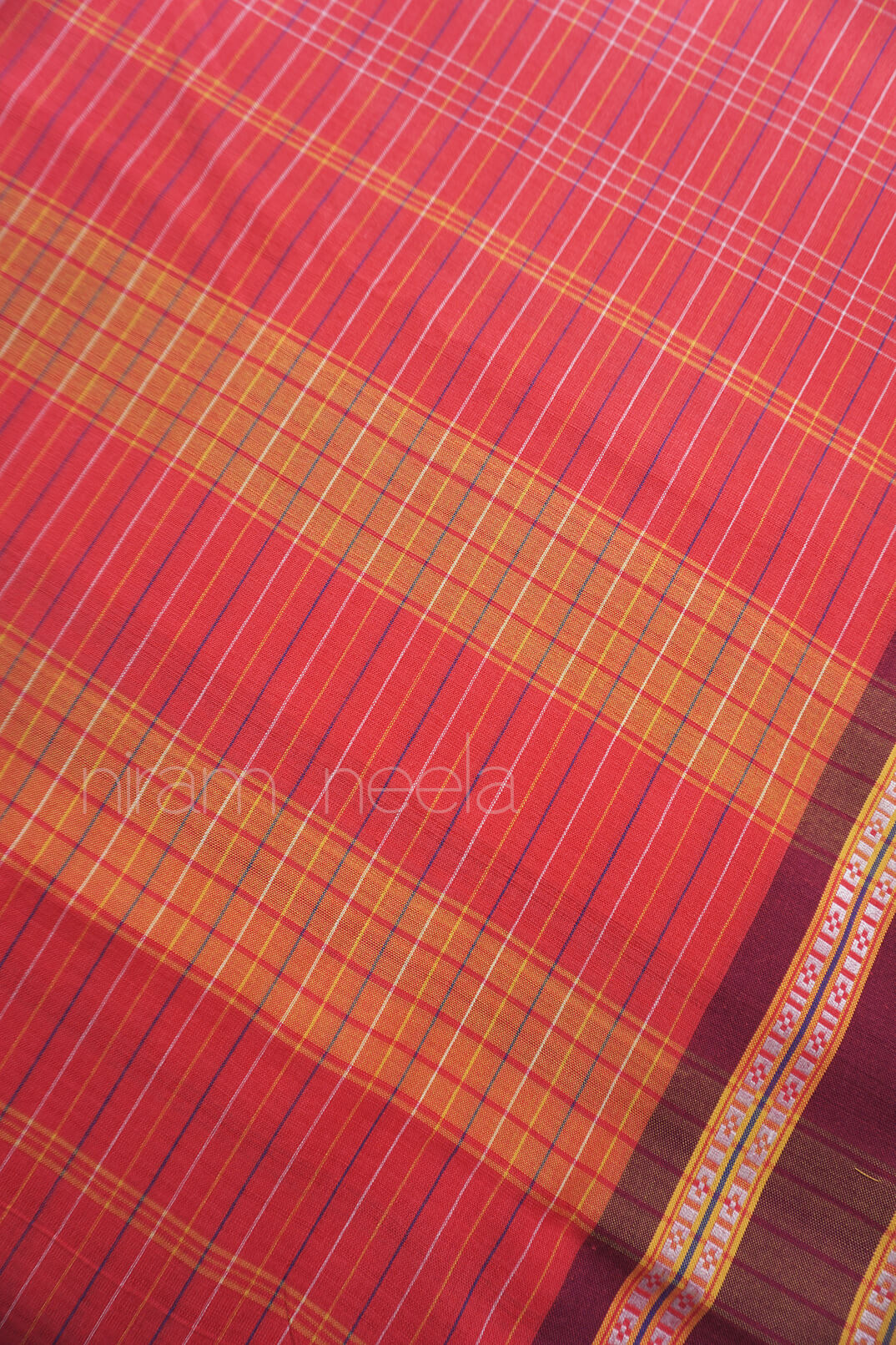 Pink and maroon checkered Bhaukai Kunbi cotton saree - Niram Neela