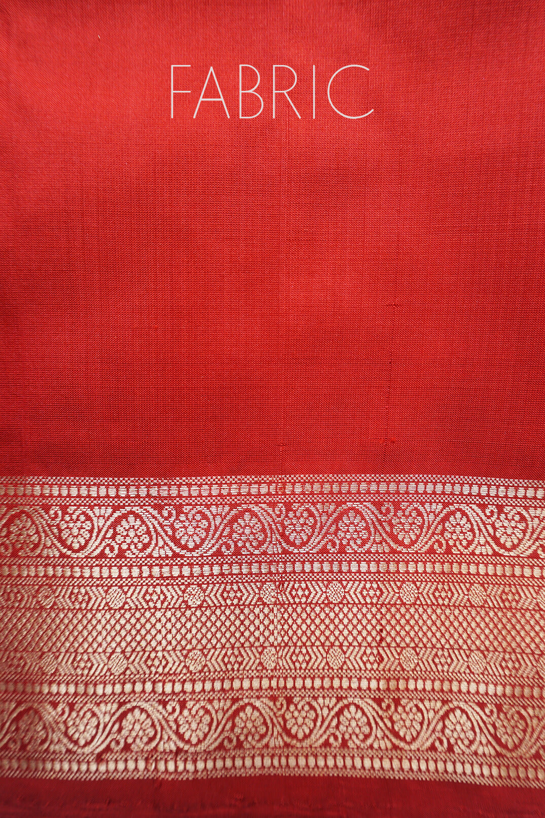 Tangerine red & gold Kanjivaram silk saree - Niram Neela