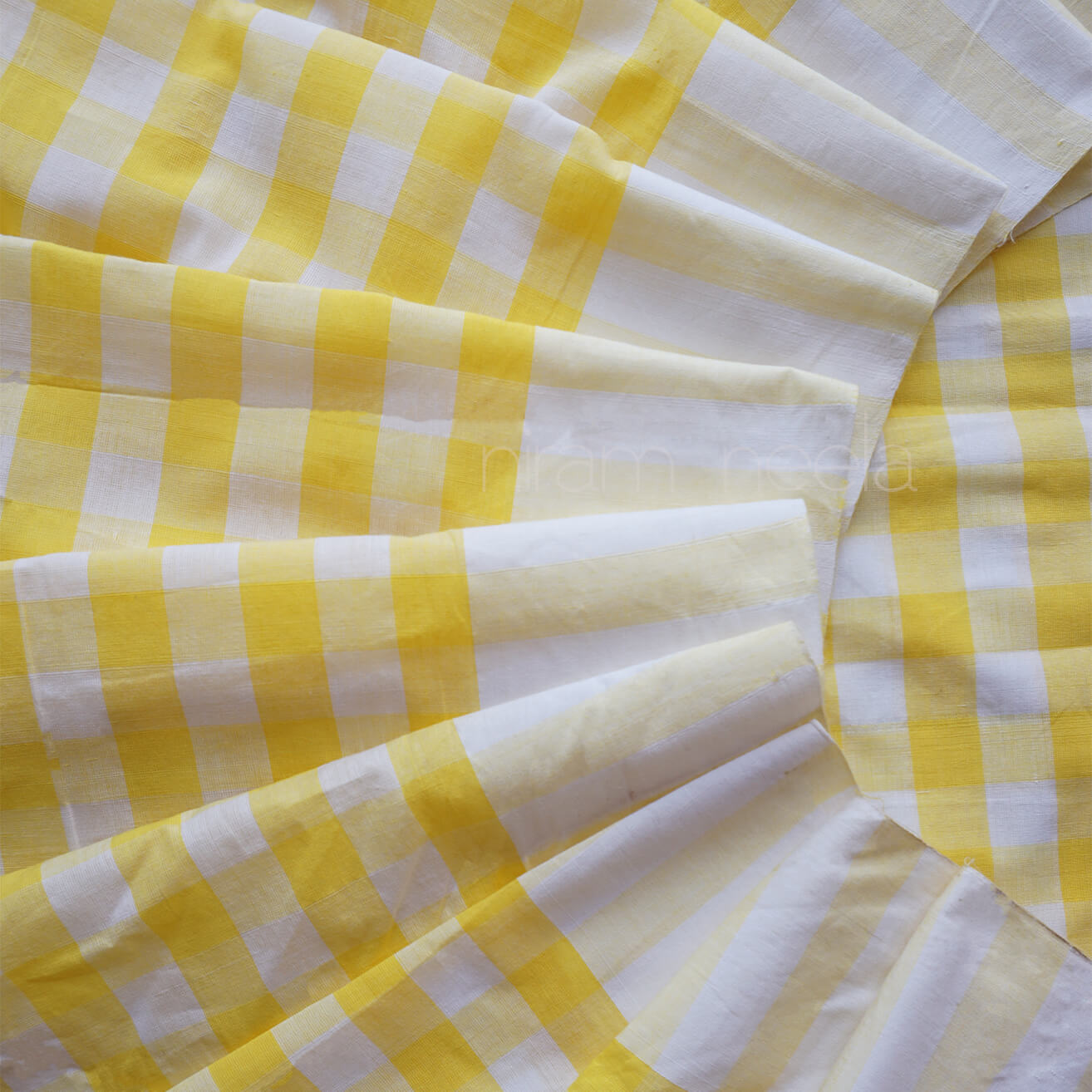 White and yellow checkered Kasaragod cotton saree- - Niram Neela