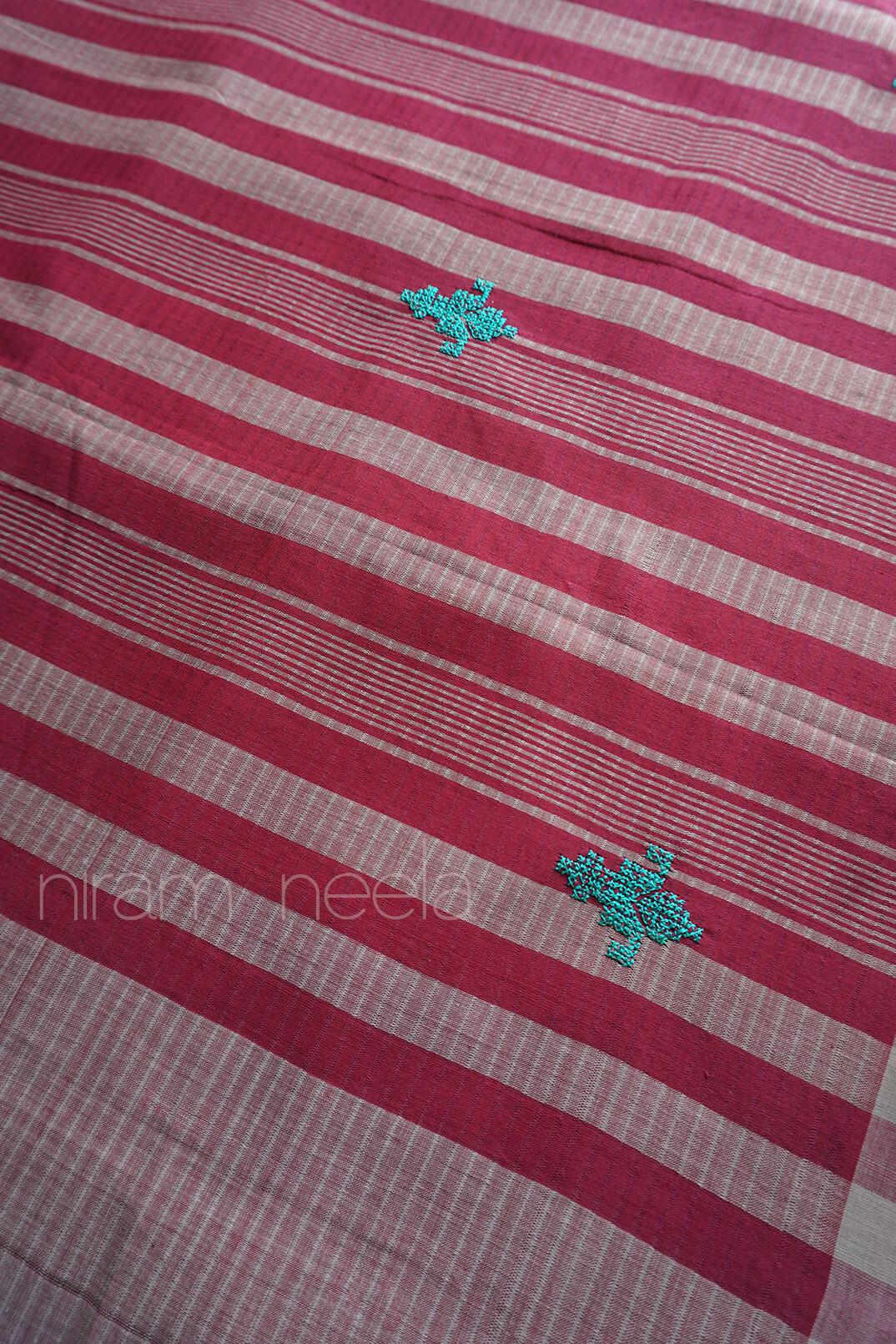 Maroon and teal Mangalagiri cotton saree - Niram Neela