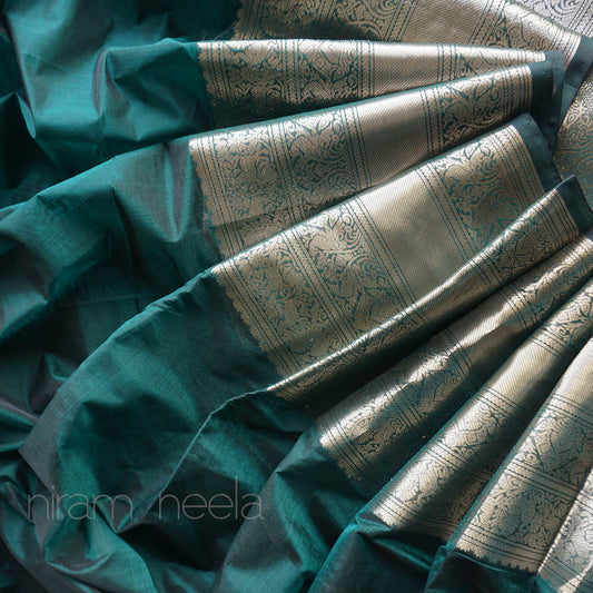 Green and silver Mangalagiri silk cotton saree - Niram Neela