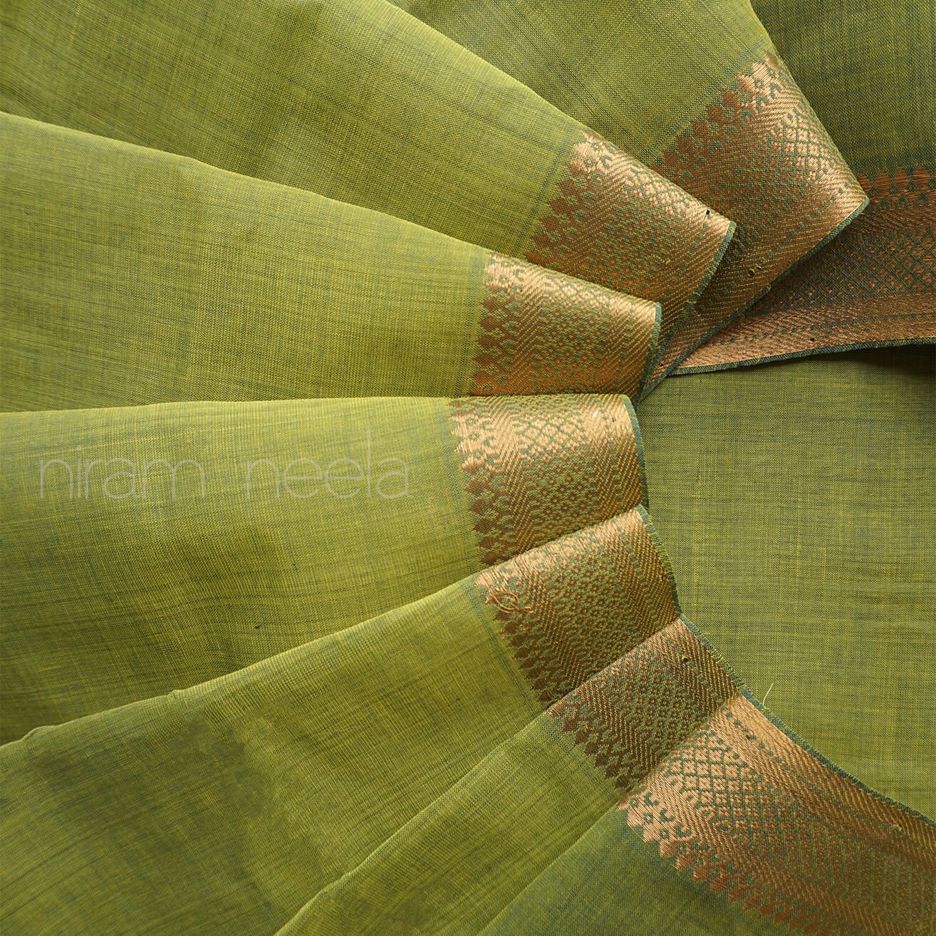 Green and gold Mangalagiri cotton saree with Nizam border | Niram Neela