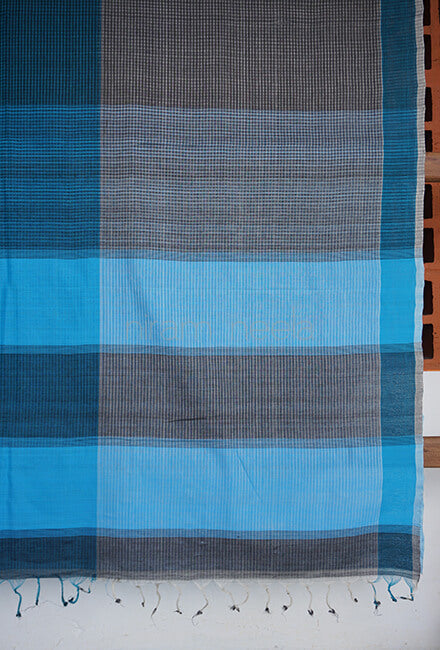 Grey and blue Mangalagiri cotton saree - Niram Neela