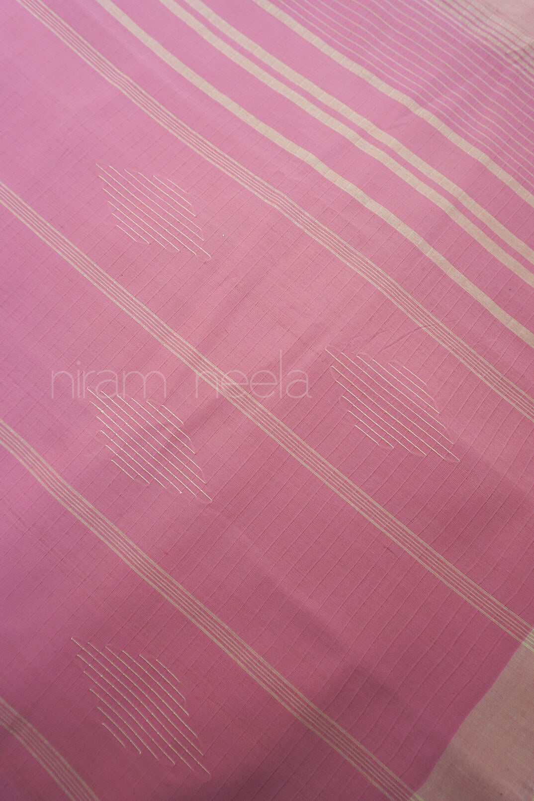 Soft peach and yellow Mangalagiri cotton saree - Niram Neela