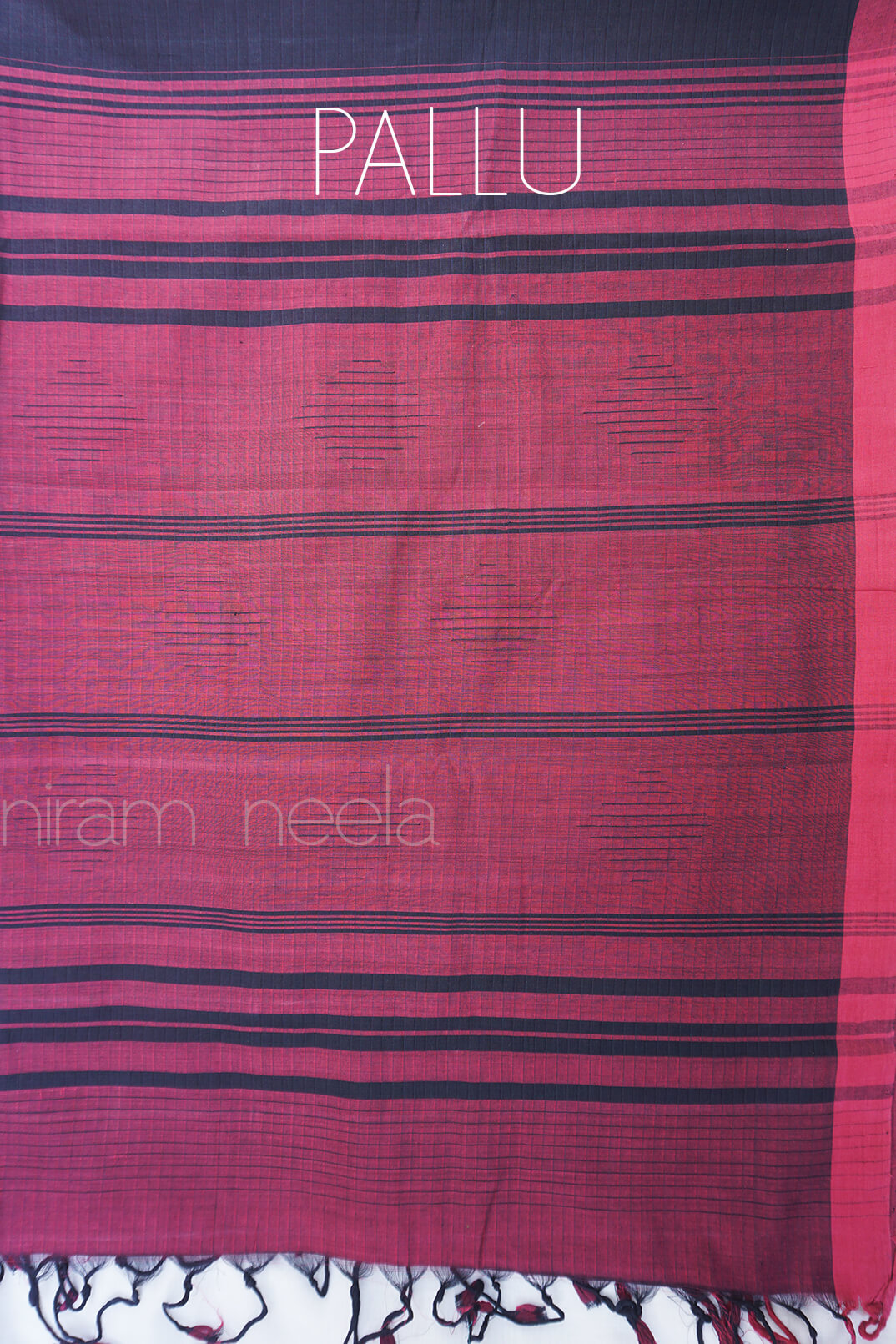 Black and maroon Mangalagiri cotton saree - Niram Neela