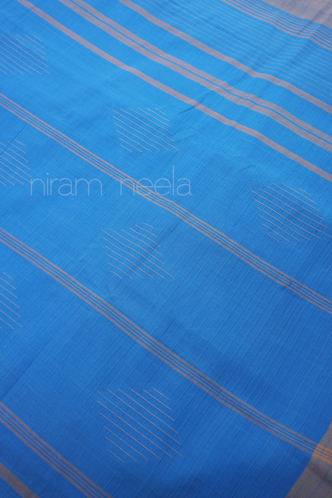 Grey and blue Mangalagiri cotton saree - Niram Neela