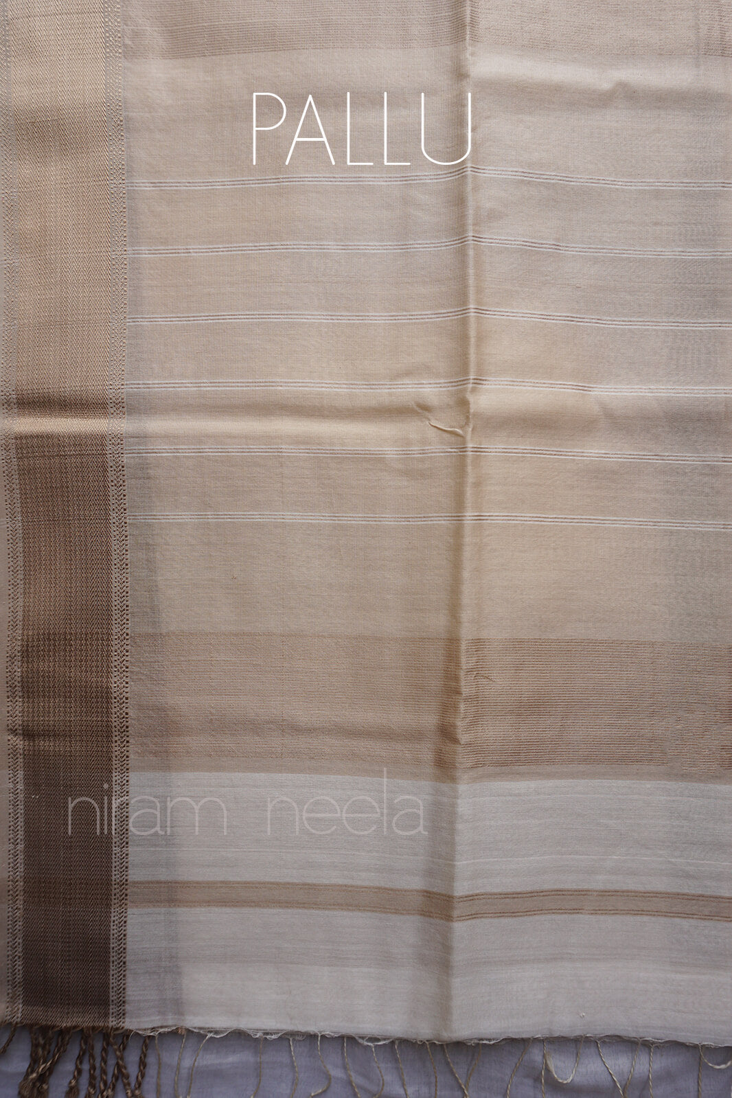 Ivory and taupe Maheshwari silk cotton saree - Niram Neela