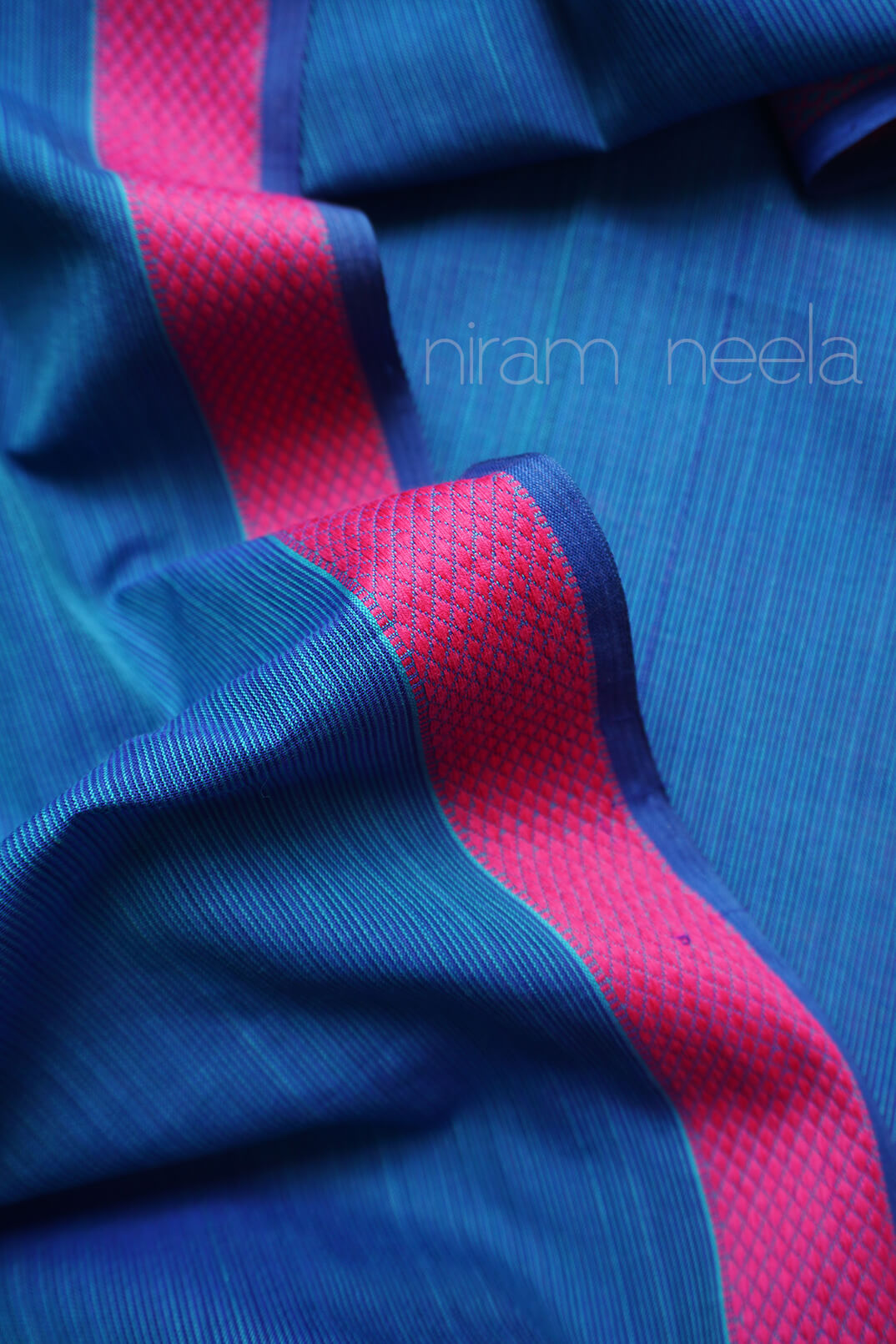 Blue and pink Maheshwari cotton saree - Niram Neela