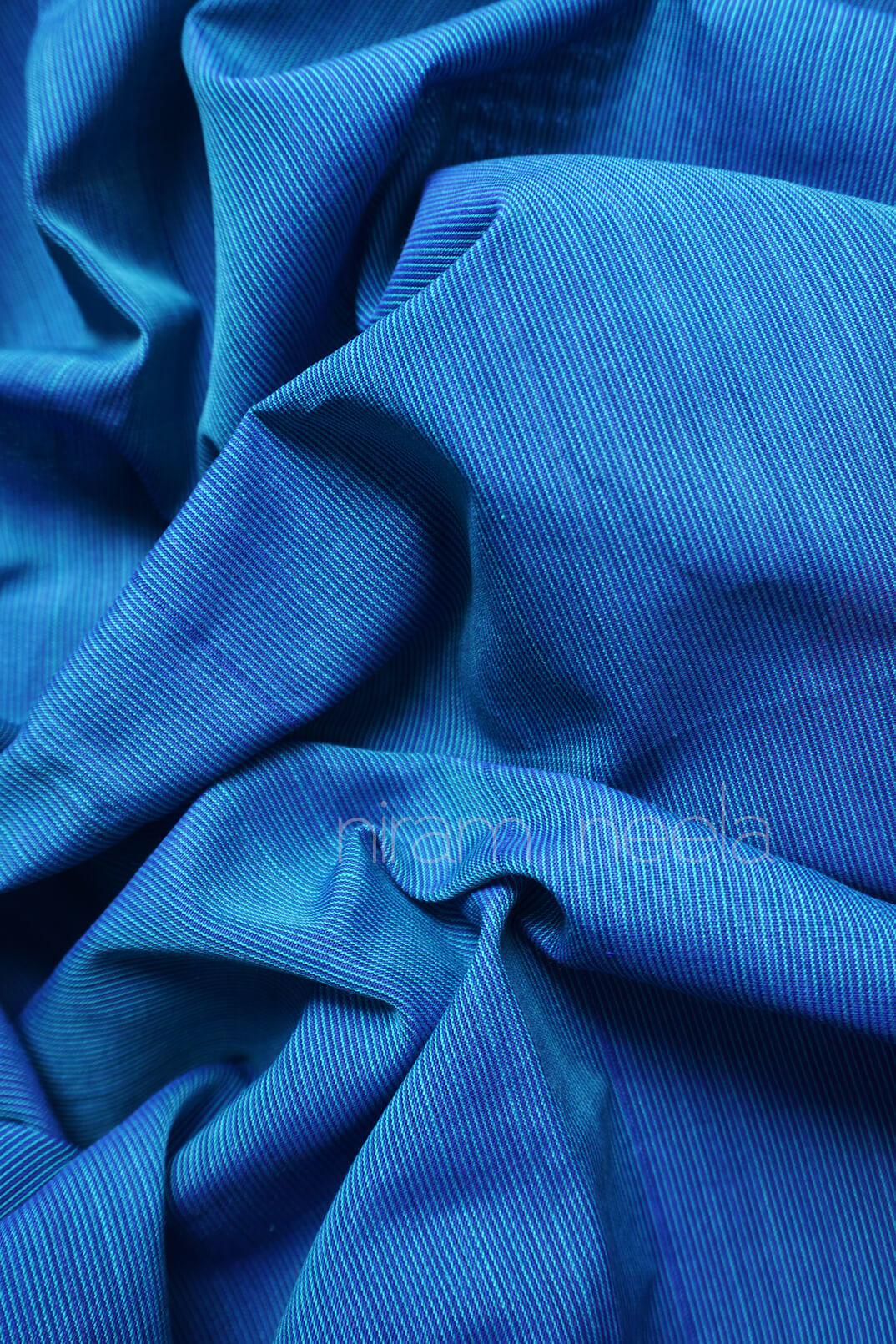 Blue and pink Maheshwari cotton saree - Niram Neela