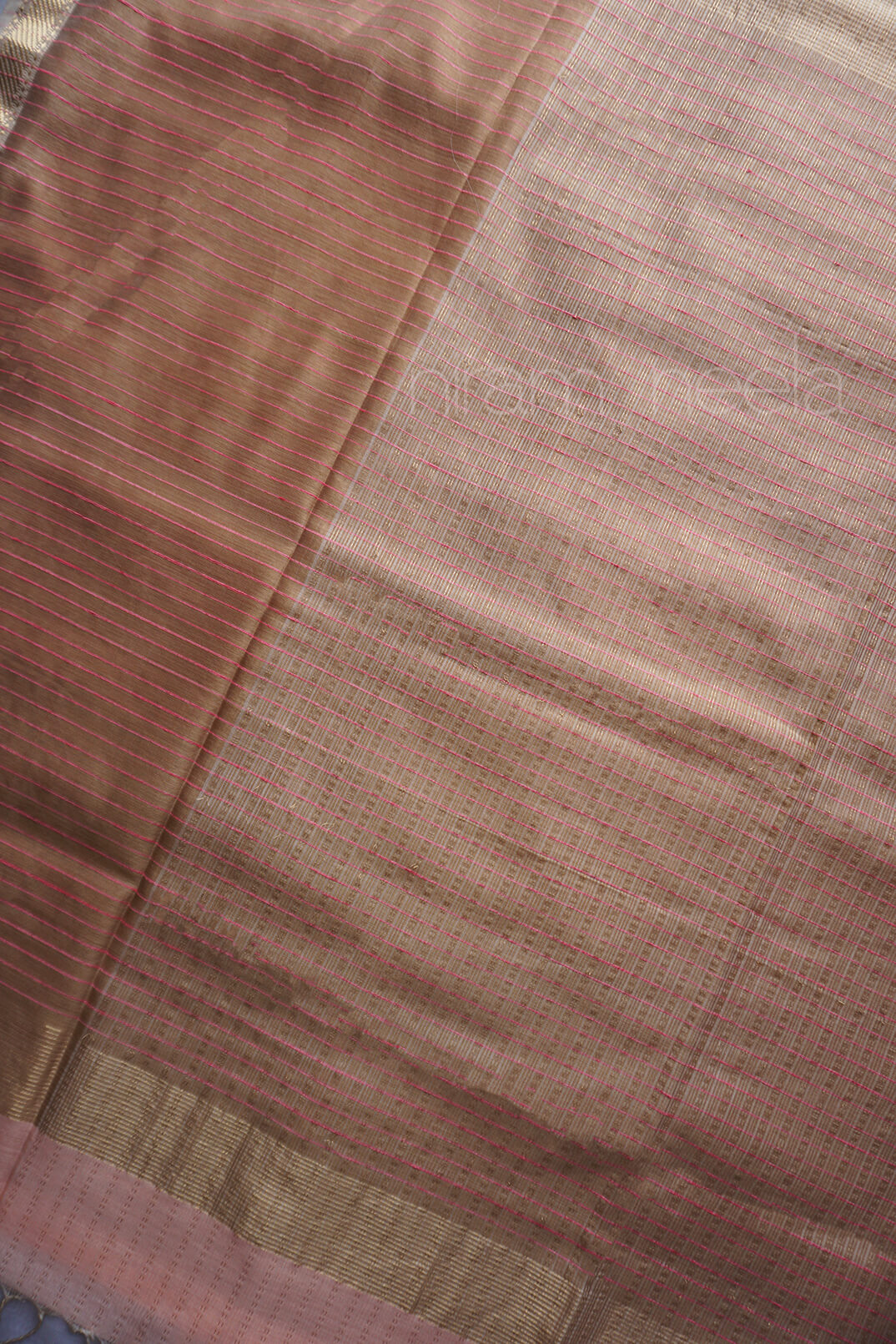 Peach and gold Maheshwari sico saree | Niram Neela