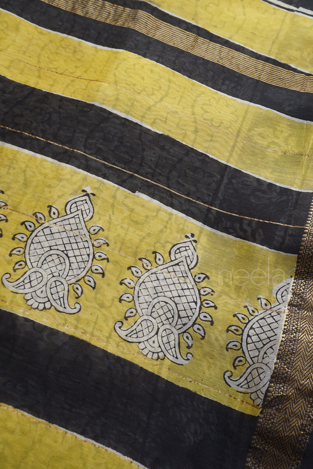 Yellow and black printed Maheshwari silk cotton saree - Niram Neela