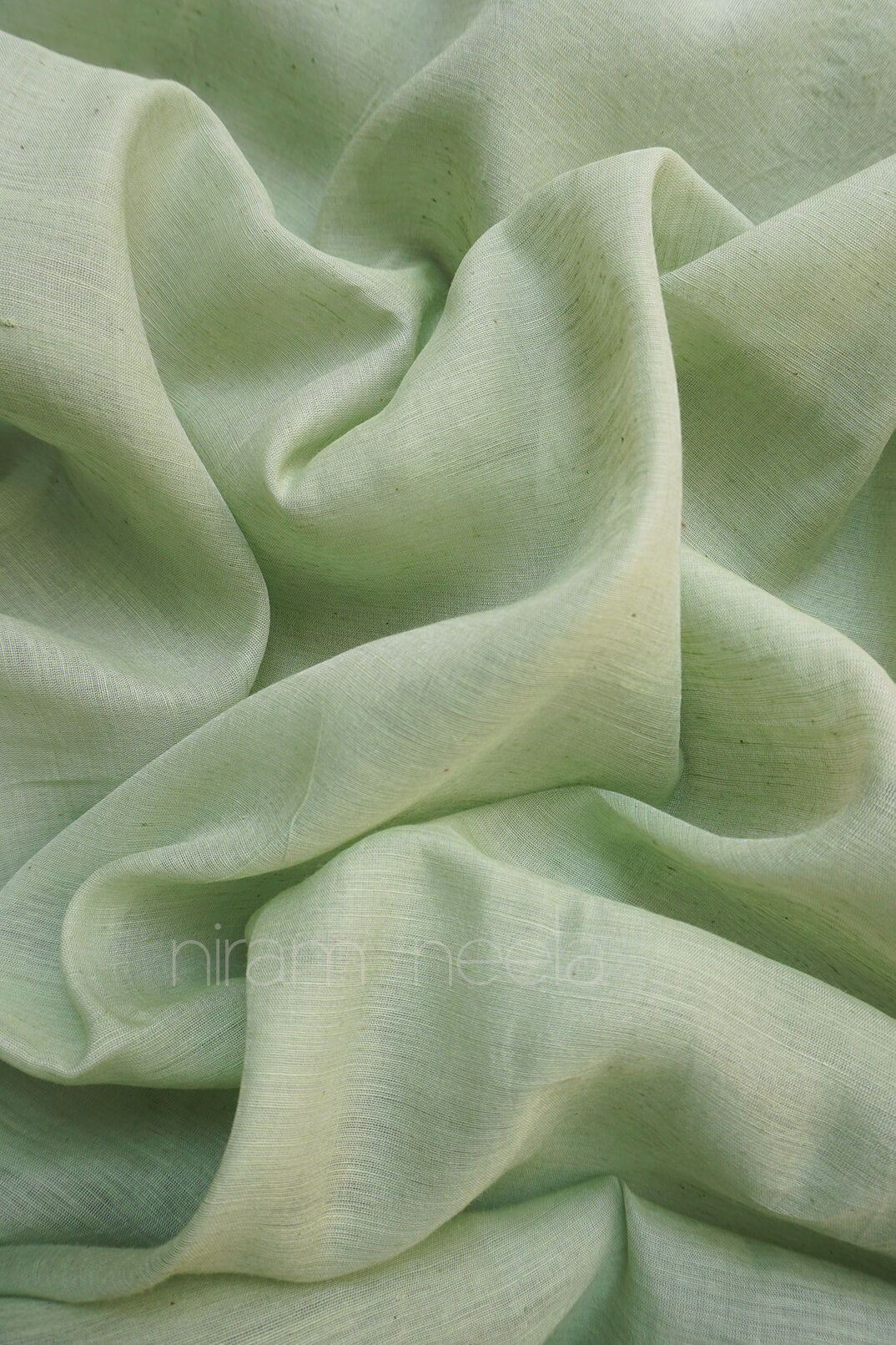 Pista green and blue Maheshwari handspun silk cotton saree - Niram Neela