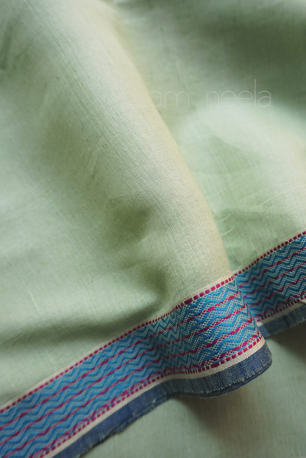 Pista green and blue Maheshwari handspun silk cotton saree - Niram Neela