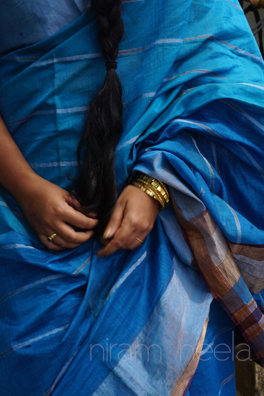 Blue and taupe Maheshwari silk cotton saree - Niram Neela