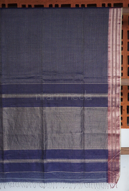 Navy blue Maheshwari silk cotton tissue saree - Niram Neela