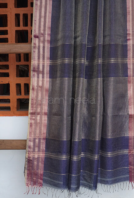 Navy blue Maheshwari silk cotton tissue saree - Niram Neela