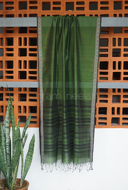 Green and black Maheshwari silk cotton dupatta - Niram Neela