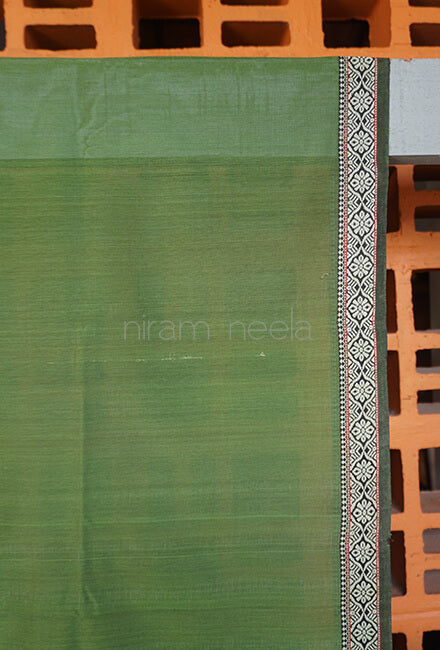 Green and black Maheshwari silk cotton dupatta - Niram Neela