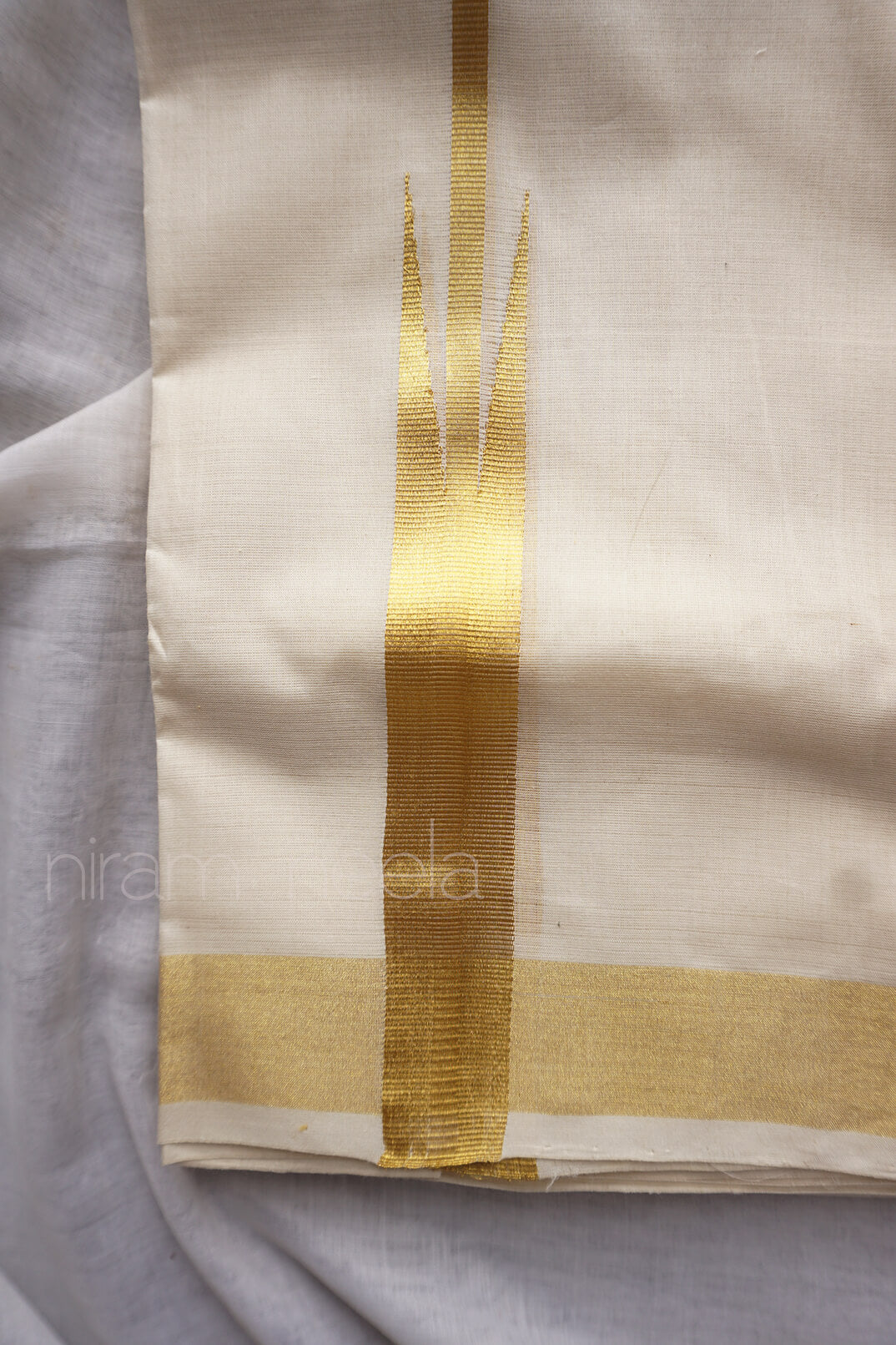 Ivory and gold chutti double mundu - Niram Neela